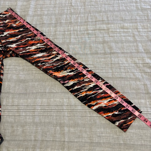 Lululemon Lunar New Year Align High-Rise Pant/Legging 25" SIZE 4 - Picture 12 of 13